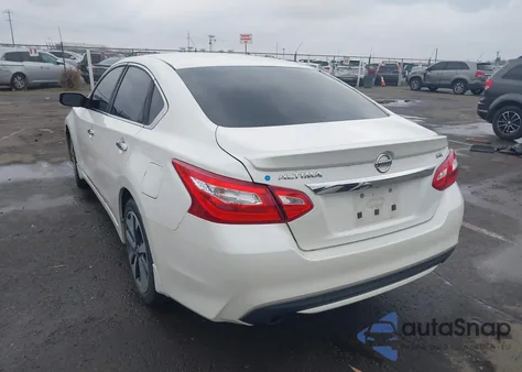 2016 Nissan Altima 2.5 Sr z USA, uszkodzony, nr VIN 1N4AL3AP0GC295463